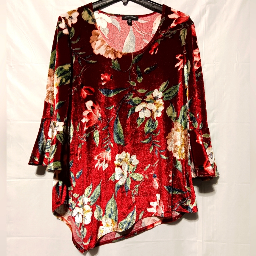 Slinky Brand EUC Women's Deep Red Floral Crushed Velvet 3/4 Bell Sleeve, Large